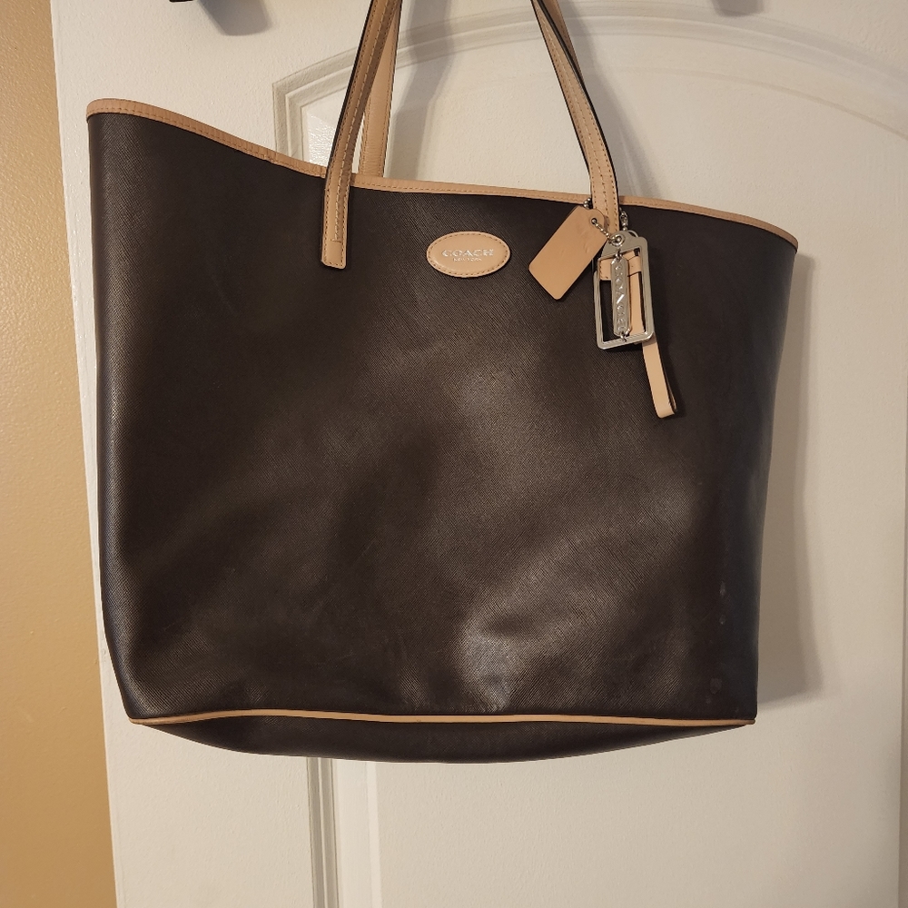 SOLD - SOLD - Coach tote